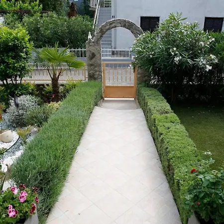 Lidija I Kat Apartamento