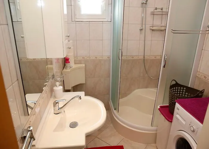 Lidija I Kat Appartement *